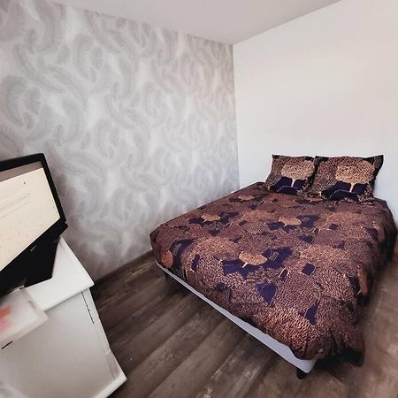 Studio Tout Confort Blaye-Les-Mines 외부 사진